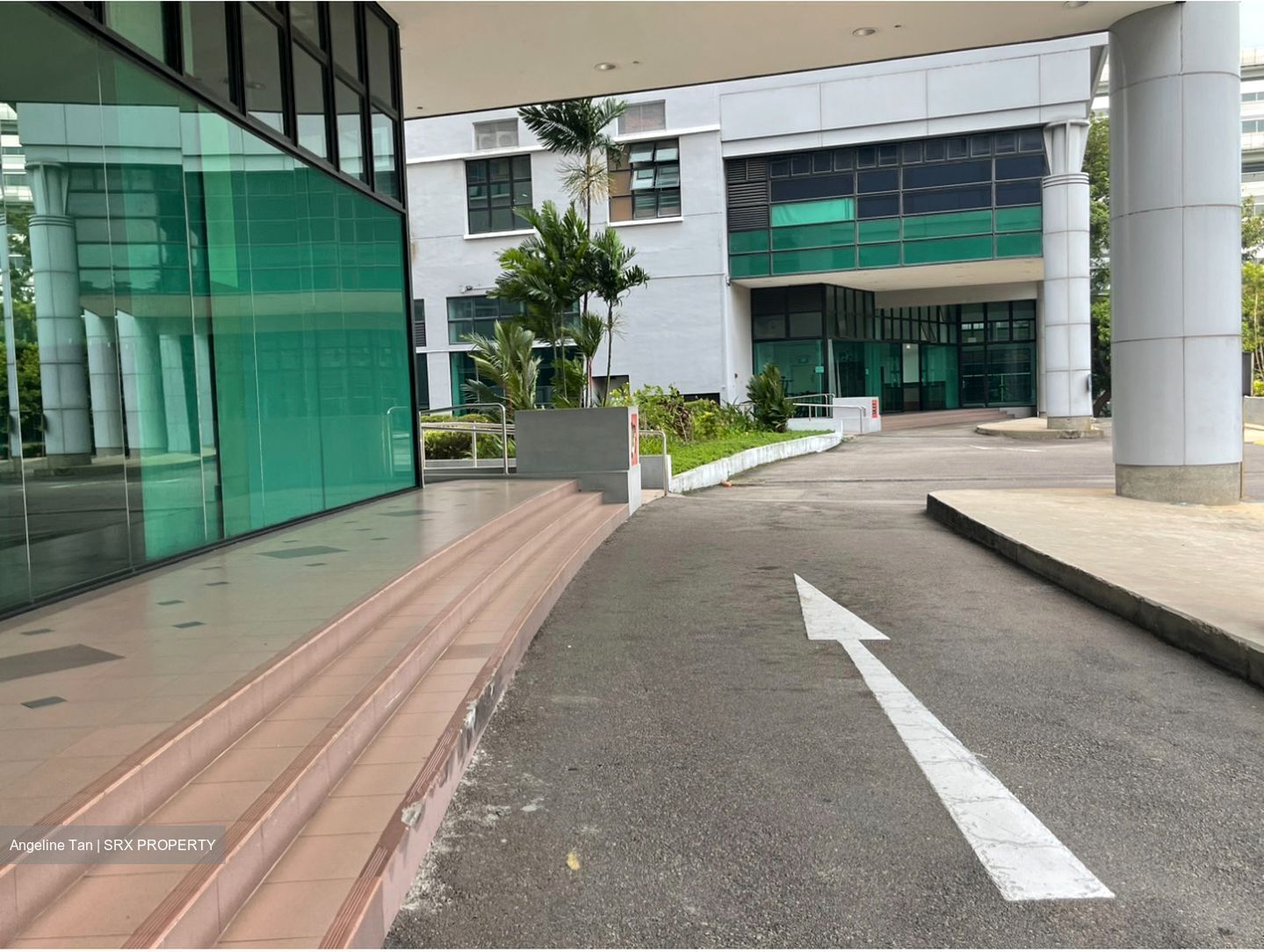 Citilink Warehouse Complex (D5), Warehouse #579215701